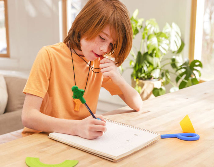 Spokój i Koncentracja w Klasie Dzięki Narzędziom do Żucia